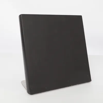 Knivställ (Svart, Silverfärgad) från Dorre