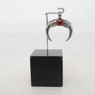 Pendentif (Argent) Métal inconnu