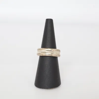 Ring (Silverfärgad) Okänd metall