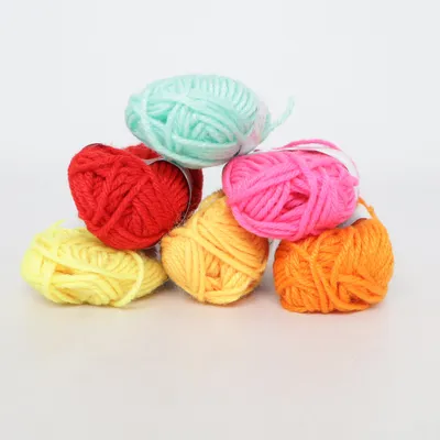 Garn (Mehrfarbig) von Butterfly Acryl, Polyester