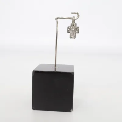 Pendant (Silver) Unknown metal
