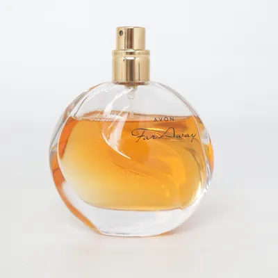 Eau de parfum (Far Away) fra Avon