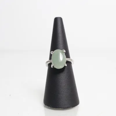 Ring ( Silver vintage ring with a green stone) van Vintage Onbekend materiaal