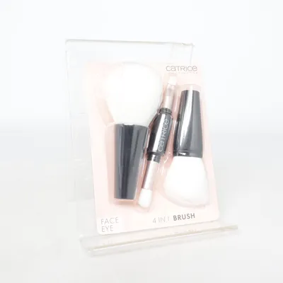 Pinceau de maquillage (Magic Perfectors 4 In 1 Brush) de Catrice