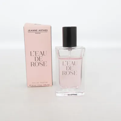 Eau de Parfum (L'Eau De Rose) van Jeanne Arthes