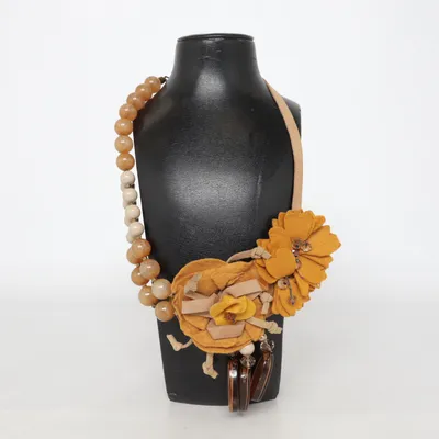 Collier (Marron, Beige, Multicolore) de Duki Daso Métal inconnu