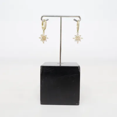 Boucles d'oreilles (Or) de Ioaku Métal inconnu
