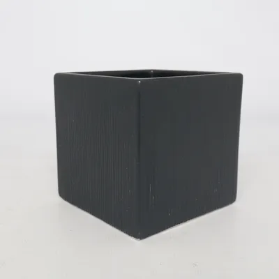 Kruka (Svart) från Cult Design