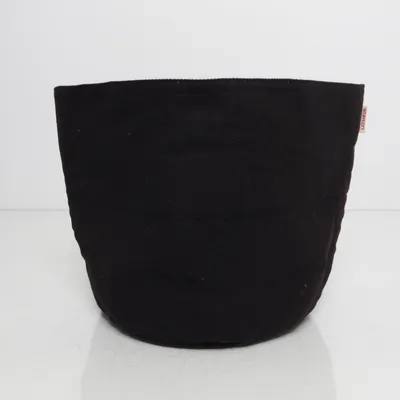 Garderobsinredning (Svart, Vit) från Stelton