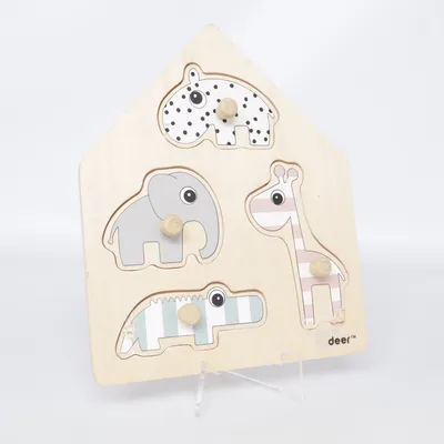 Aktivitetsleksak från Done by Deer