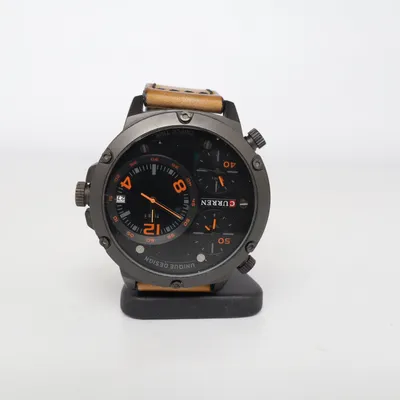 Montre (Triple Time) de Curren
