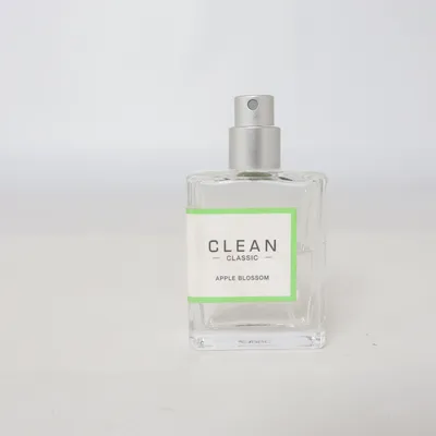 Eau de Toilette (Apple Blossom) fra Clean Classic