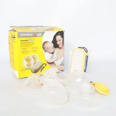 Bröstpump (Freestyle Hands-free, Double electric breast pump) från Medela