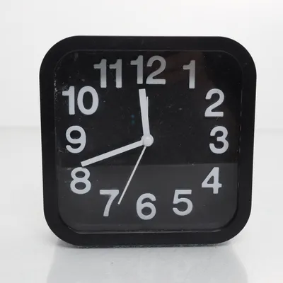 Bordsklocka (Svart) från Tedi