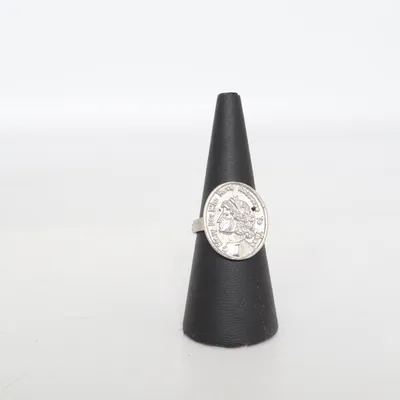 Ring (Silverfärgad) Okänd metall