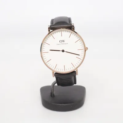 Armbandsur (Svart, Vit, Guldfärgad) från Daniel Wellington