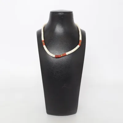 Halsband (Vit, Röd) Trä, Plast