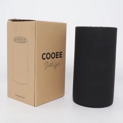 Vas (Svart, Silverfärgad) från Cooee Design