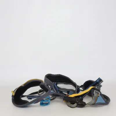 Climbing harness (Corax) from Petzl