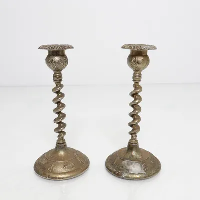 Candlestick (Gray)