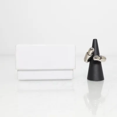 Ring ( Lorette Cole Duprat) Ukendt metal