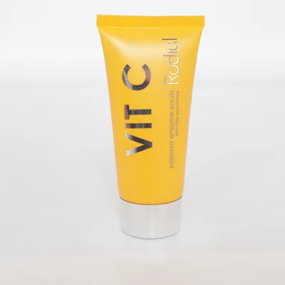 Ansiktsskrubb (Vit C Papaya Enzyme Scrub) från Rodial