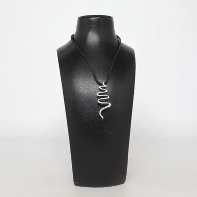 Collier (Noir, Argent) de Gemini Métal inconnu