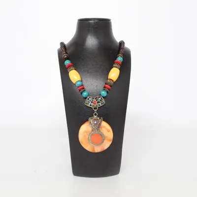 Halsband (Brun, Orange, Blå) Okänd metall
