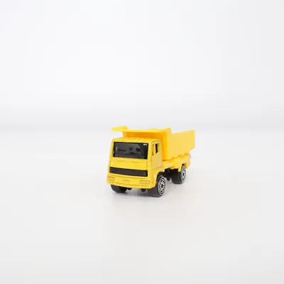 Speelgoed auto (Geel) van Maisto