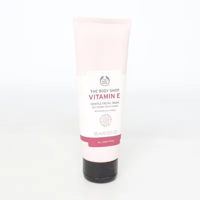 Gesichtsreiniger (Vitamin E Gentle Facial Wash) von The Body Shop