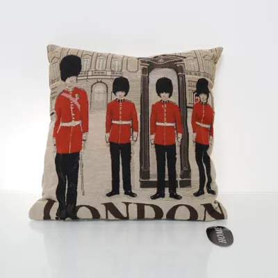 Prydnadskudde (Röd, Svart, Beige) från Home Bomull, Polyester