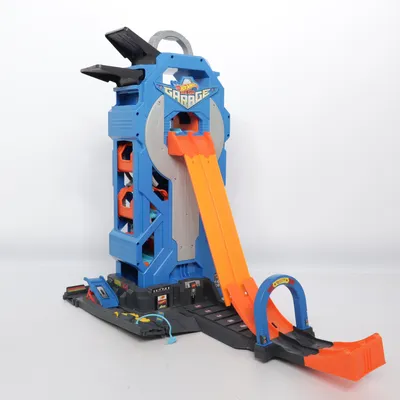 Spielzeug (Mega Garage) von Hot Wheels