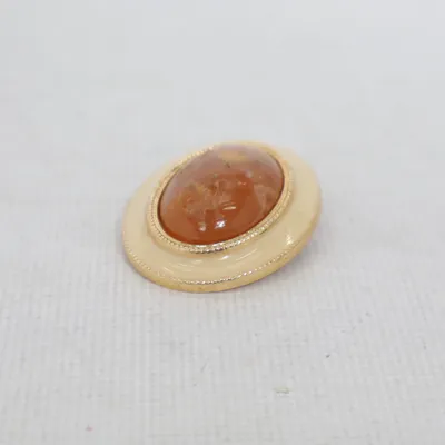 Broche (Beige, Marron, Or) Métal inconnu