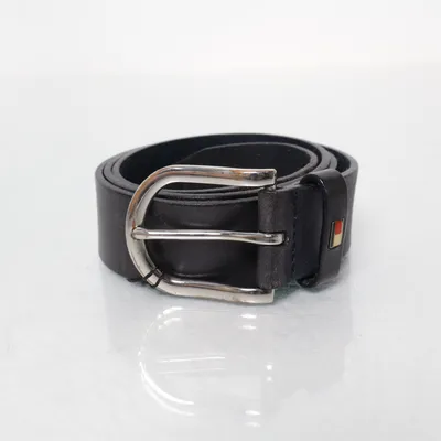 Bälte (Svart) från Tommy Hilfiger Skinn