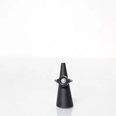 Ring (Black, White) Unknown metal