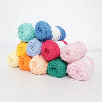 Garn (Rainbow 8/4) från Hobbii