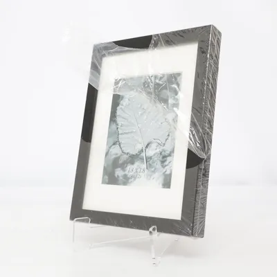 Ram (1422-Black 13x18) från Gekas Ullared