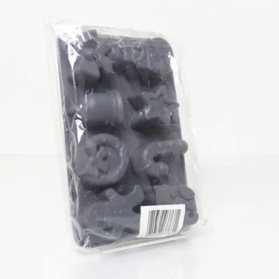 Muffin molds (Black) from Ernesto