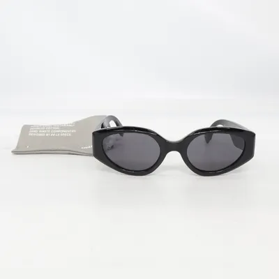 Sunglasses (Gymplastics) from Le Specs