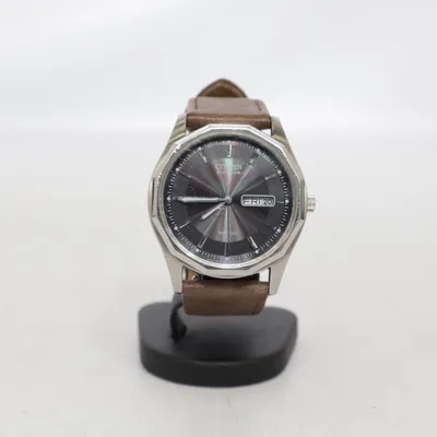 Montre (Marron, Noir, Argent) de Citizen