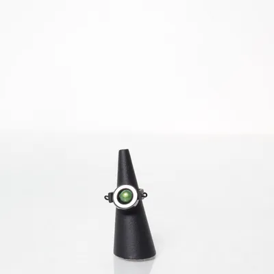 Ring (Black, Green) Unknown metal