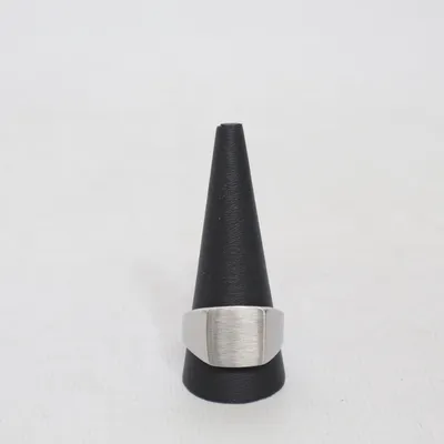 Klackring (Silverfärgad) Okänd metall