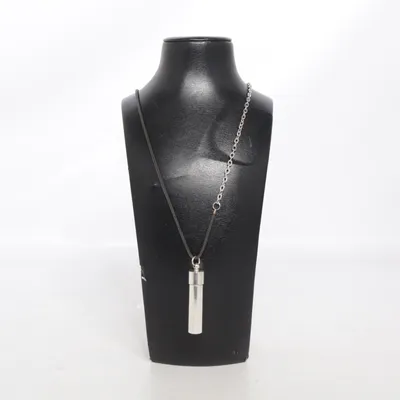 Ketting (Zilver, Zwart) van Cornelia Webb Onbekend materiaal