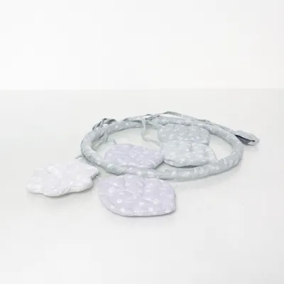 Baby cot mobile (Green, White) from Vinter & Bloom