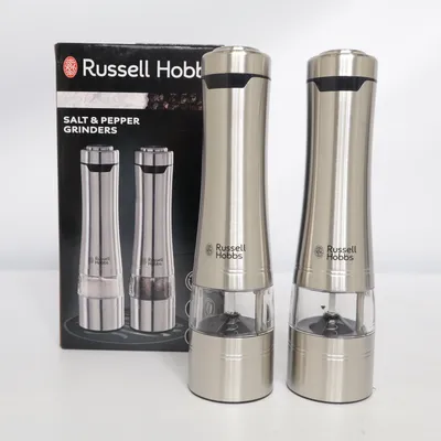 Salt & Pepparkvarn (Silverfärgad) från Russell Hobbs