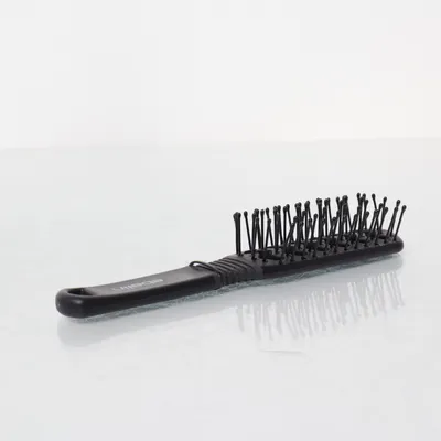 Hairbrush (Black) from Ebelin