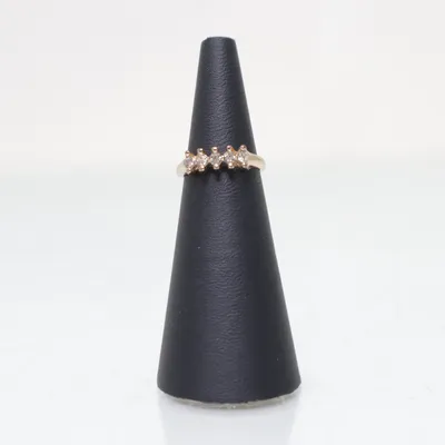 Ring (Guldfärgad) Okänd metall