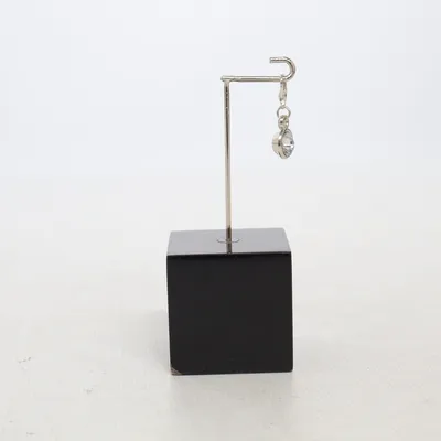 Charme (Argent) Métal inconnu