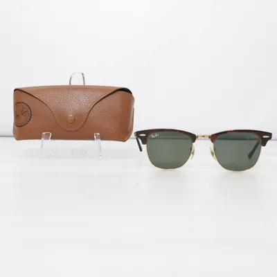 Solglasögon (RB 3016 Clubmaster ) från Ray-Ban