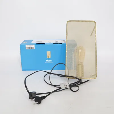 Vägglampa (Guldfärgad) från Markslöjd